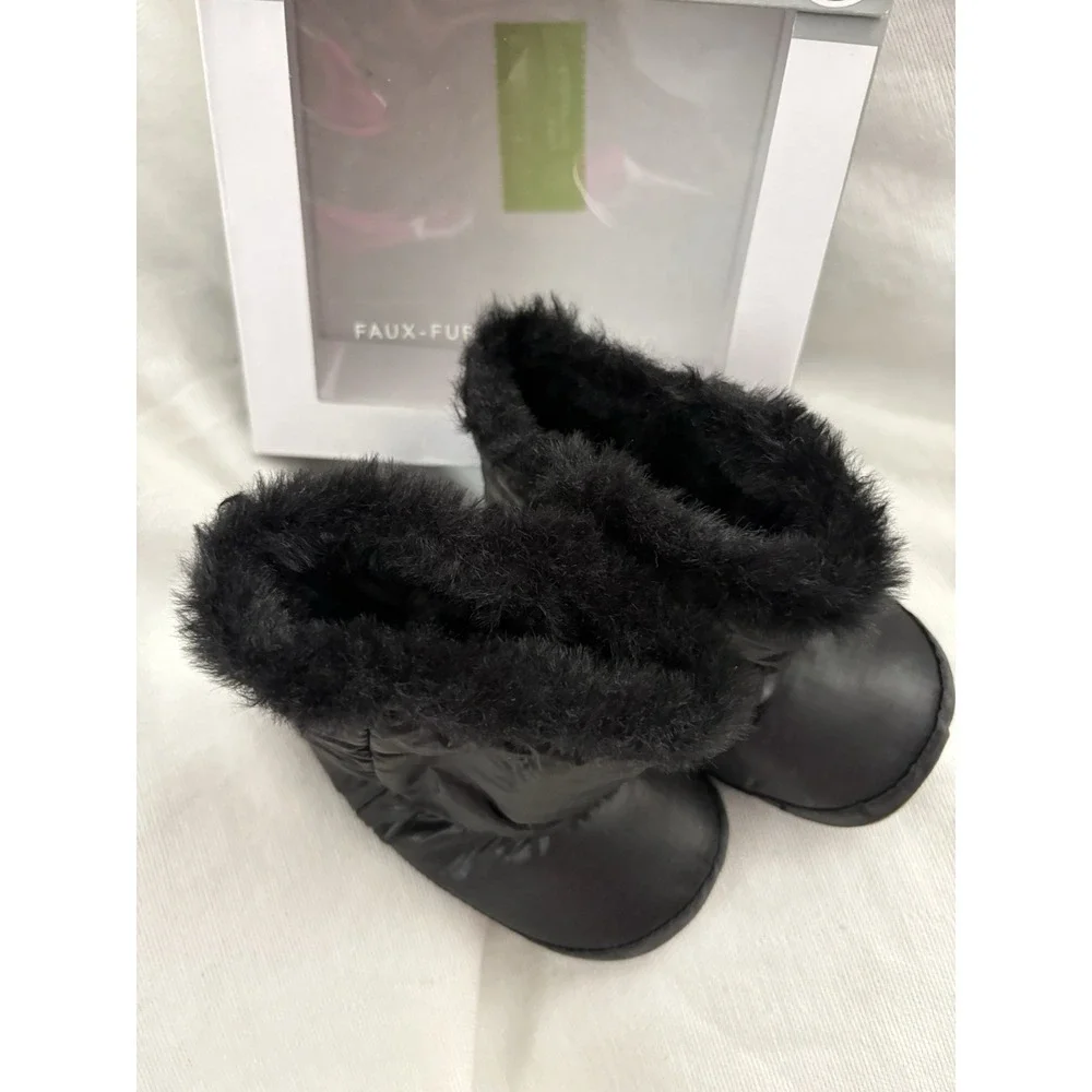 NEW Robeez First Kicks Faux-Fur Asheville Boots Size 9-12 Months Robeez Boots